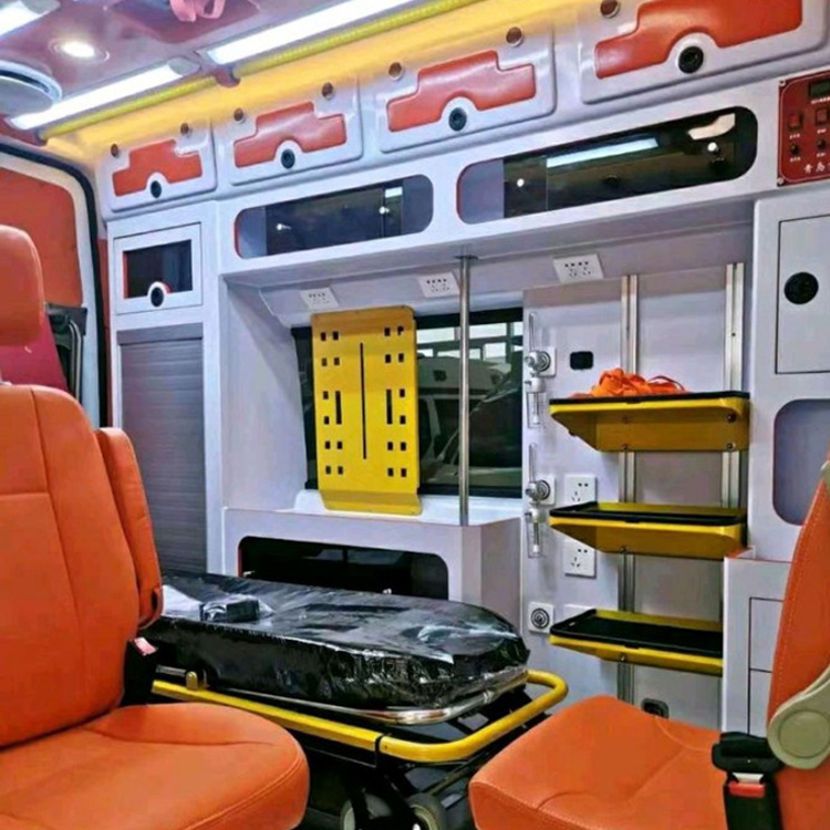 长泰长途救护车护送病人租赁价格